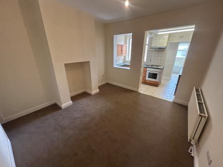 3 bedroom Terraced House to let in Blackpool St, Staffordshire, Burton upon Trent, DE14