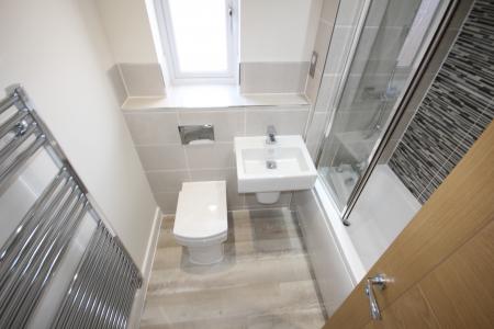 3 bedroom House to let in Hazelwell Avenue, Burton upon Trent, DE14