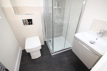 3 bedroom House to let in Hazelwell Avenue, Burton upon Trent, DE14