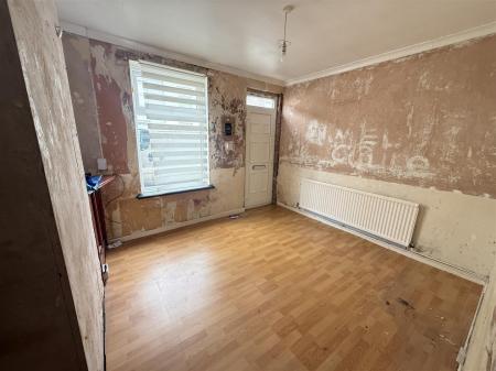 3 bedroom Terraced House for sale in Broadway Street, Burton-On-Trent