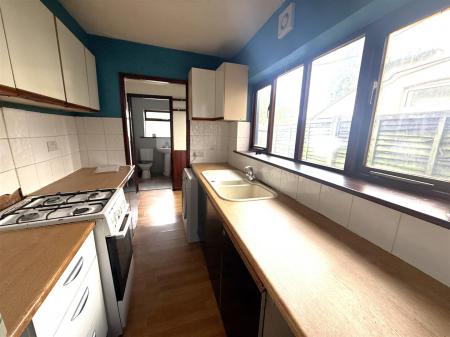 3 bedroom Terraced House for sale in Broadway Street, Burton-On-Trent