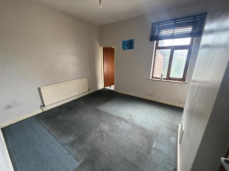 3 bedroom Terraced House for sale in Broadway Street, Burton-On-Trent