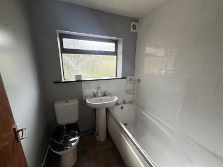 3 bedroom Terraced House for sale in Broadway Street, Burton-On-Trent
