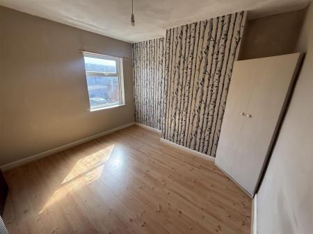 2 bedroom Terraced House for sale in Waterloo Street, Burton-On-Trent