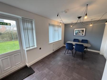 4 bedroom Detached house for sale in Moor Furlong, Stretton, Burton-On-Trent