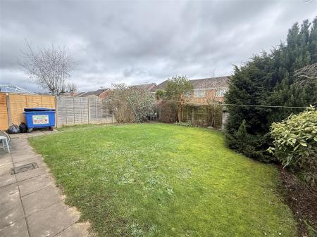 4 bedroom Detached house for sale in Moor Furlong, Stretton, Burton-On-Trent