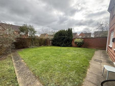 4 bedroom Detached house for sale in Moor Furlong, Stretton, Burton-On-Trent