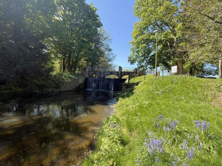 4 bedroom Detached house for sale in Burnside, Rolleston-On-Dove, Burton-On-Trent