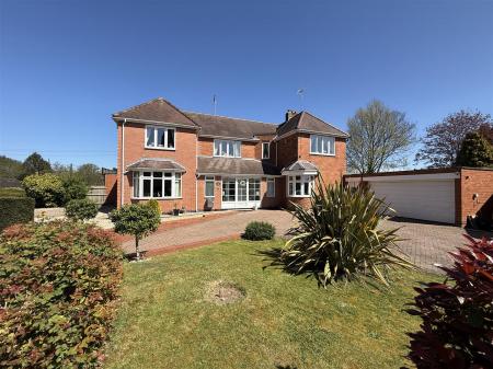 Burnside, Rolleston-On-Dove, Burton-On-Trent