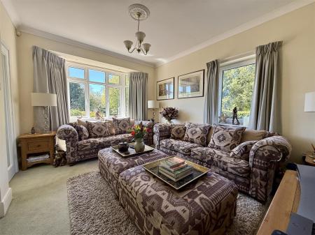 4 bedroom Detached house for sale in Burnside, Rolleston-On-Dove, Burton-On-Trent