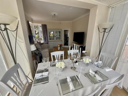 4 bedroom Detached house for sale in Burnside, Rolleston-On-Dove, Burton-On-Trent