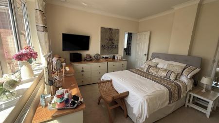 4 bedroom Detached house for sale in Burnside, Rolleston-On-Dove, Burton-On-Trent