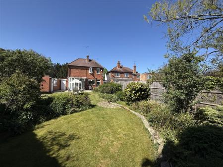 4 bedroom Detached house for sale in Burnside, Rolleston-On-Dove, Burton-On-Trent
