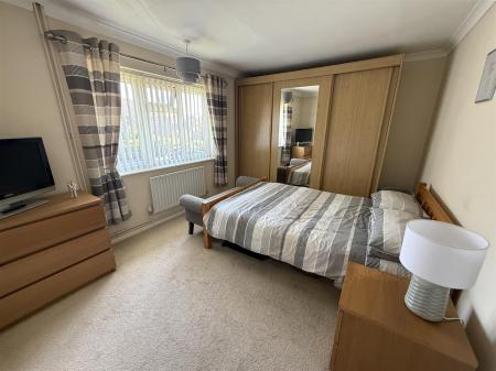 2 bedroom Apartment for sale in Sycamore Road, Burton-On-Trent