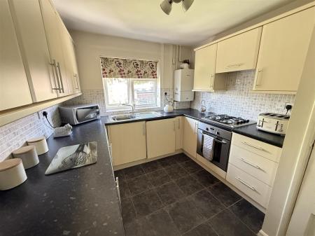 2 bedroom Apartment for sale in Sycamore Road, Burton-On-Trent