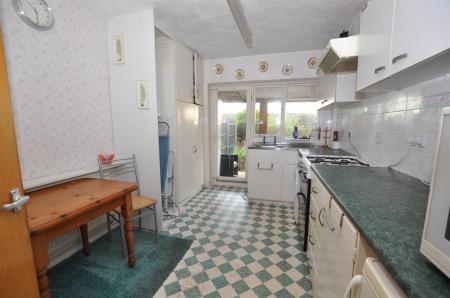 2 bedroom Semi-detached bungalow for sale in Charnwood Road, Burton-On-Trent