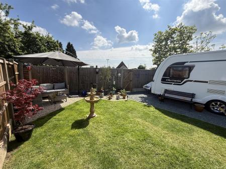 3 bedroom Semi-detached house for sale in Bridgeside, Stretton, Burton-On-Trent