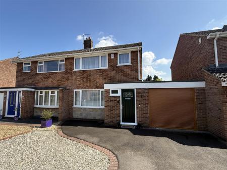 Bridgeside, Stretton, Burton-On-Trent