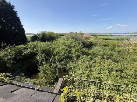 6 bedroom Detached house for sale in Netherseal Road, Chilcote, Swadlincote