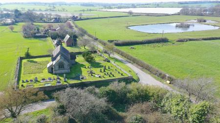 6 bedroom Detached house for sale in Netherseal Road, Chilcote, Swadlincote