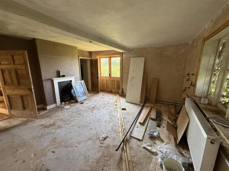 6 bedroom Detached house for sale in Netherseal Road, Chilcote, Swadlincote