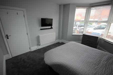 1 bedroom House share to let in Shobnall Street, Staffordshire, Burton upon Trent, DE14