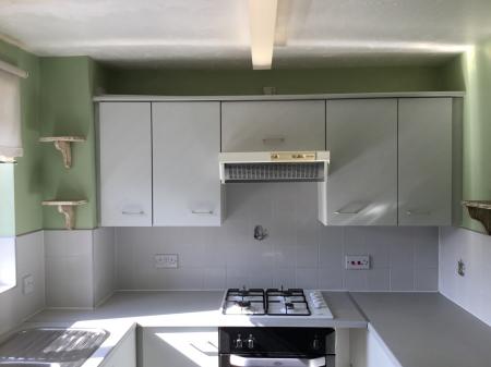 2 bedroom House to let in Vicarage Gardens, Swadlincote, DE11