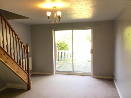 2 bedroom House to let in Vicarage Gardens, Swadlincote, DE11