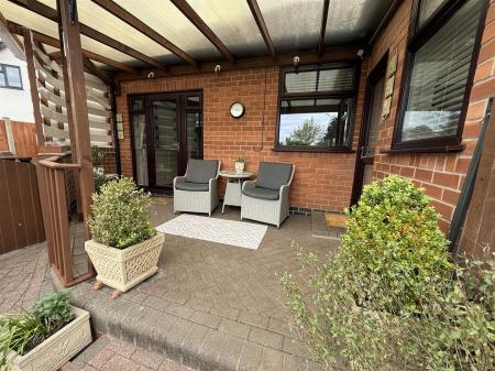 4 bedroom Detached bungalow for sale in Claymills Road, Stretton, Burton-On-Trent