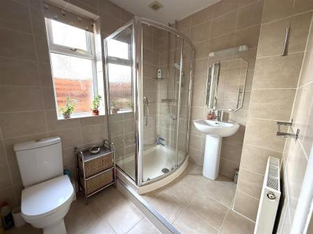 4 bedroom Detached bungalow for sale in Claymills Road, Stretton, Burton-On-Trent