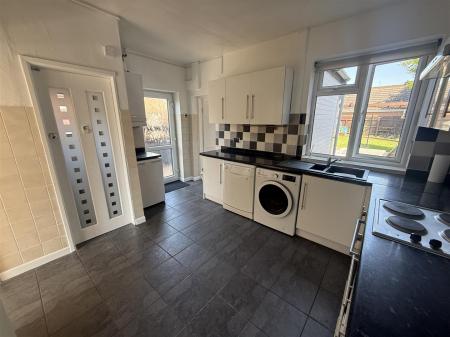 3 bedroom Semi-detached house for sale in Corden Avenue, Stretton, Burton on Trent
