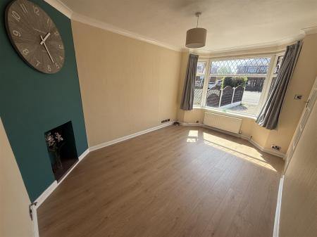 3 bedroom Semi-detached house for sale in Corden Avenue, Stretton, Burton on Trent
