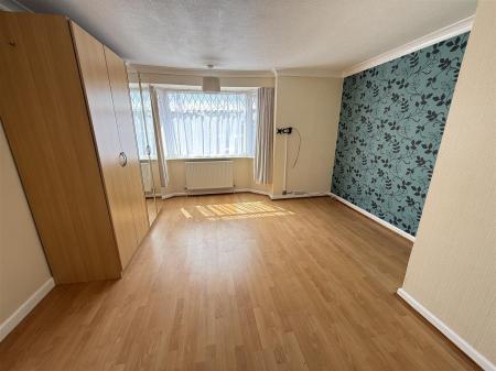 3 bedroom Semi-detached house for sale in Corden Avenue, Stretton, Burton on Trent