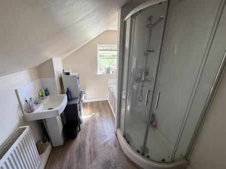 2 bedroom Terraced House for sale in Rosliston Road, Burton-On-Trent