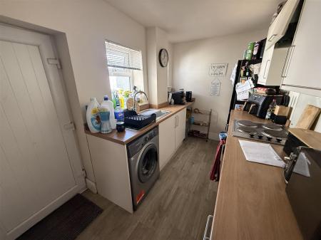 2 bedroom Terraced House for sale in Rosliston Road, Burton-On-Trent