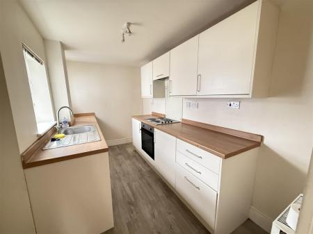 2 bedroom Terraced House for sale in Rosliston Road, Burton-On-Trent