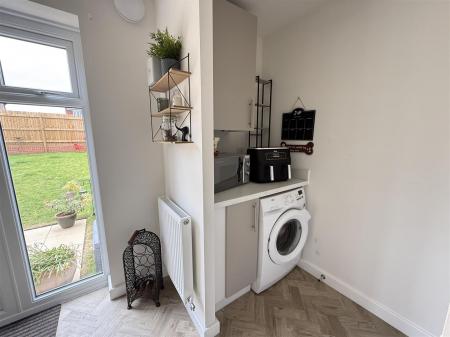 3 bedroom Semi-detached house for sale in Violet Rise, Anslow, DE13 9TS, Anslow