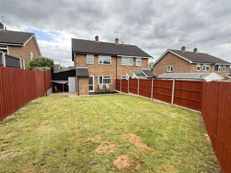 3 bedroom Semi-detached house for sale in Roseleigh Crescent, Newhall, Swadlincote