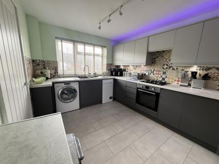 3 bedroom Semi-detached house for sale in Roseleigh Crescent, Newhall, Swadlincote