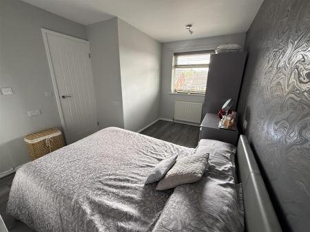 3 bedroom Semi-detached house for sale in Roseleigh Crescent, Newhall, Swadlincote