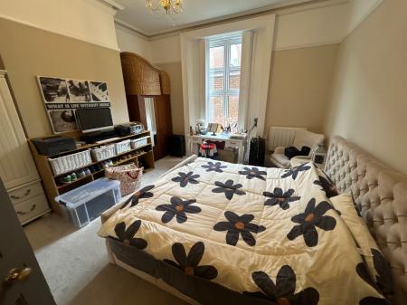 2 bedroom Flat to let in Ashby Road, Staffordshire, Burton upon Trent, DE15