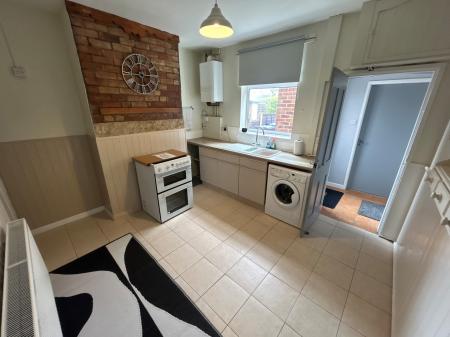 2 bedroom Terraced House to let in Harehedge Lane, Staffordshire, Burton upon Trent, DE13