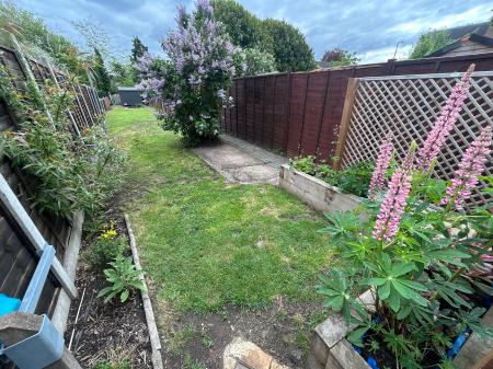 2 bedroom Terraced House to let in Harehedge Lane, Staffordshire, Burton upon Trent, DE13
