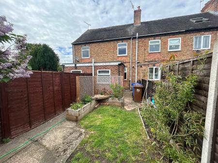 2 bedroom Terraced House to let in Harehedge Lane, Staffordshire, Burton upon Trent, DE13