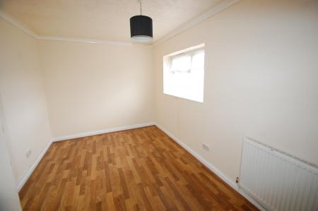 2 bedroom Apartment to let in St Lukes Road, Burton upon Trent, DE13