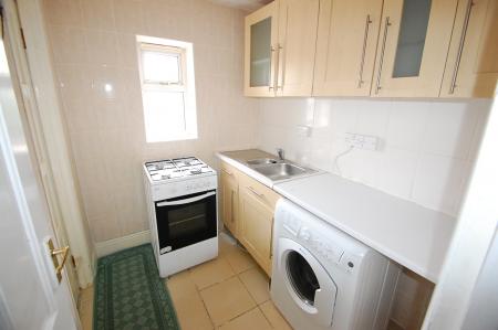 2 bedroom Apartment to let in St Lukes Road, Burton upon Trent, DE13