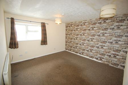 2 bedroom Apartment to let in St Lukes Road, Burton upon Trent, DE13