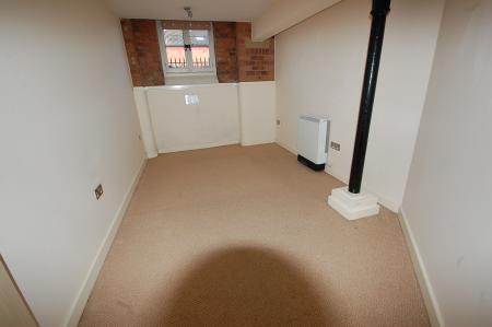 1 bedroom Apartment to let in Horninglow Street, Burton upon Trent, DE14