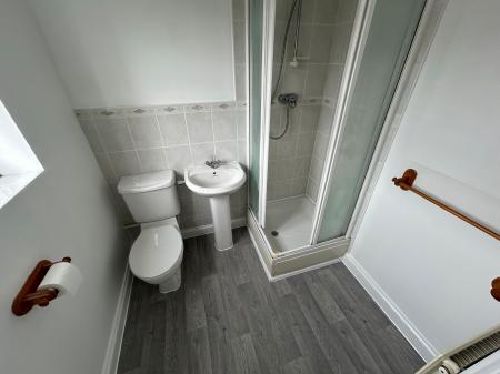 3 bedroom Semi-detached house to let in Heather Close, Burton Upon Trent, Branston, DE14