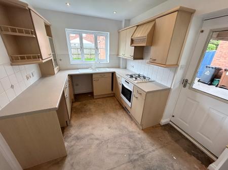 3 bedroom Semi-detached house to let in Heather Close, Burton Upon Trent, Branston, DE14